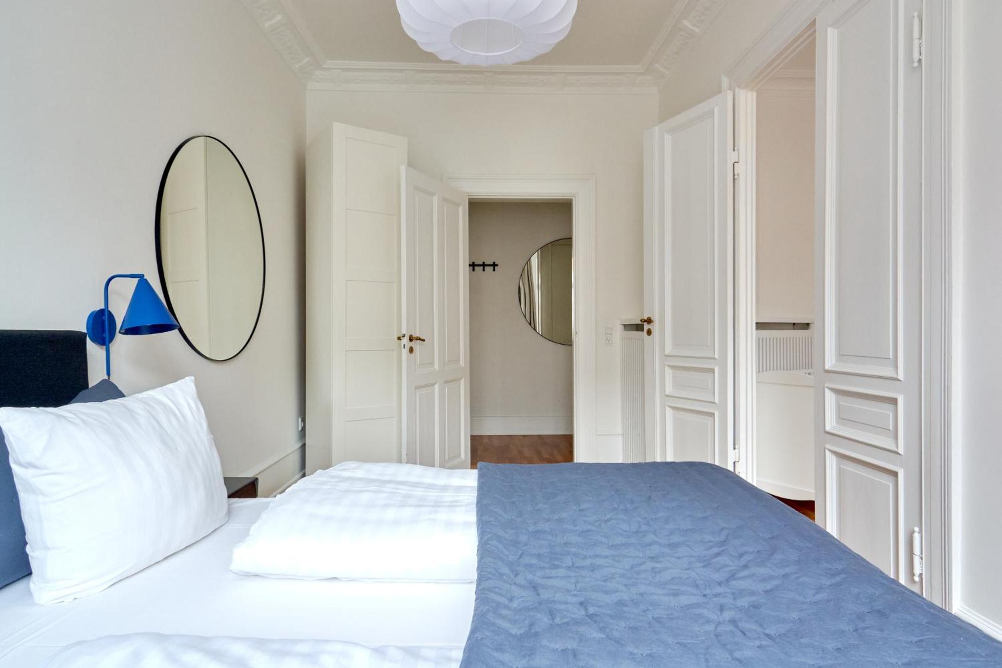 Spacious 3 Bedroom Manor Flat Next To Tivoli โคเปนเฮเกน ภายนอก รูปภาพ