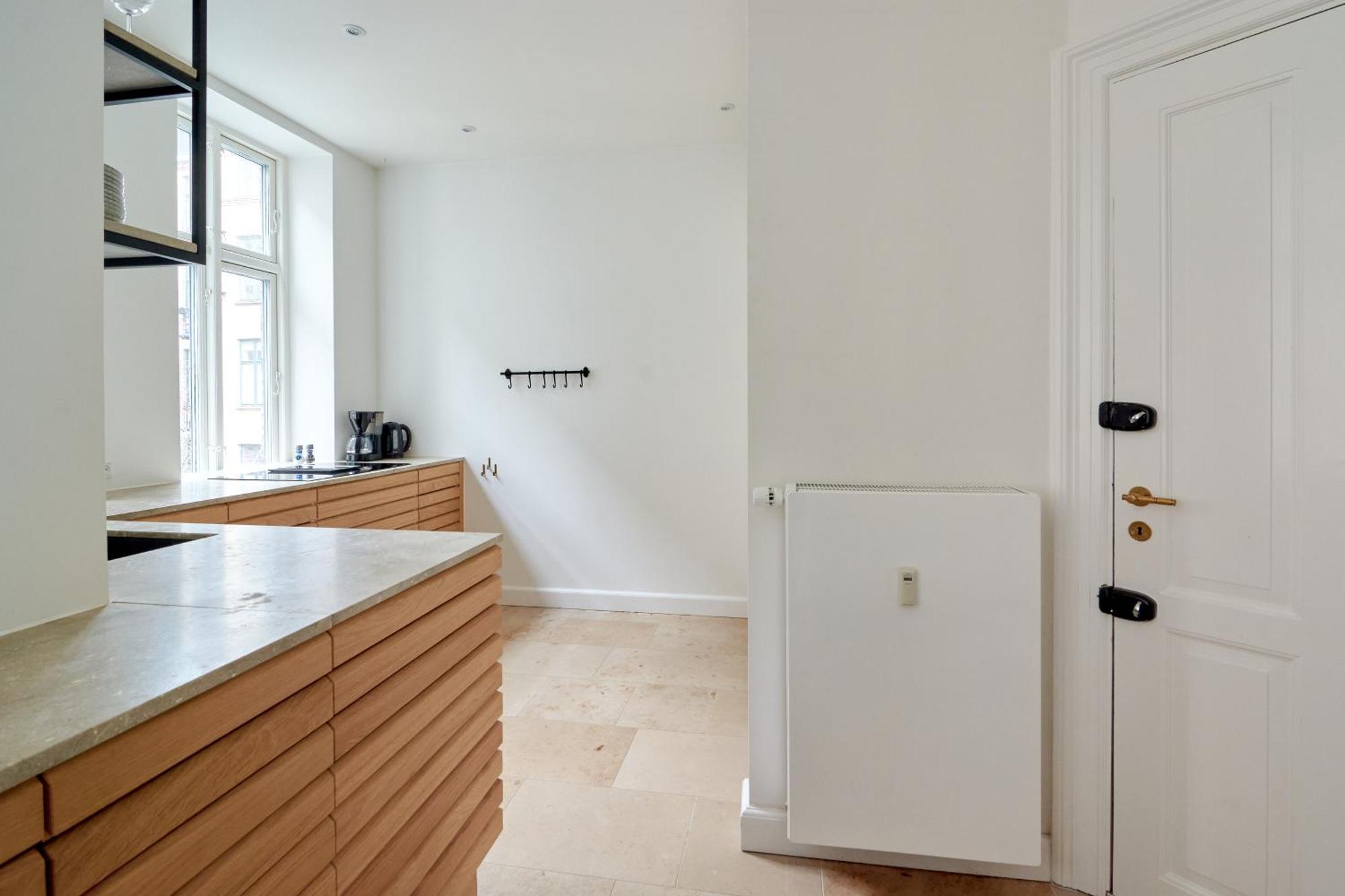 Spacious 3 Bedroom Manor Flat Next To Tivoli โคเปนเฮเกน ภายนอก รูปภาพ