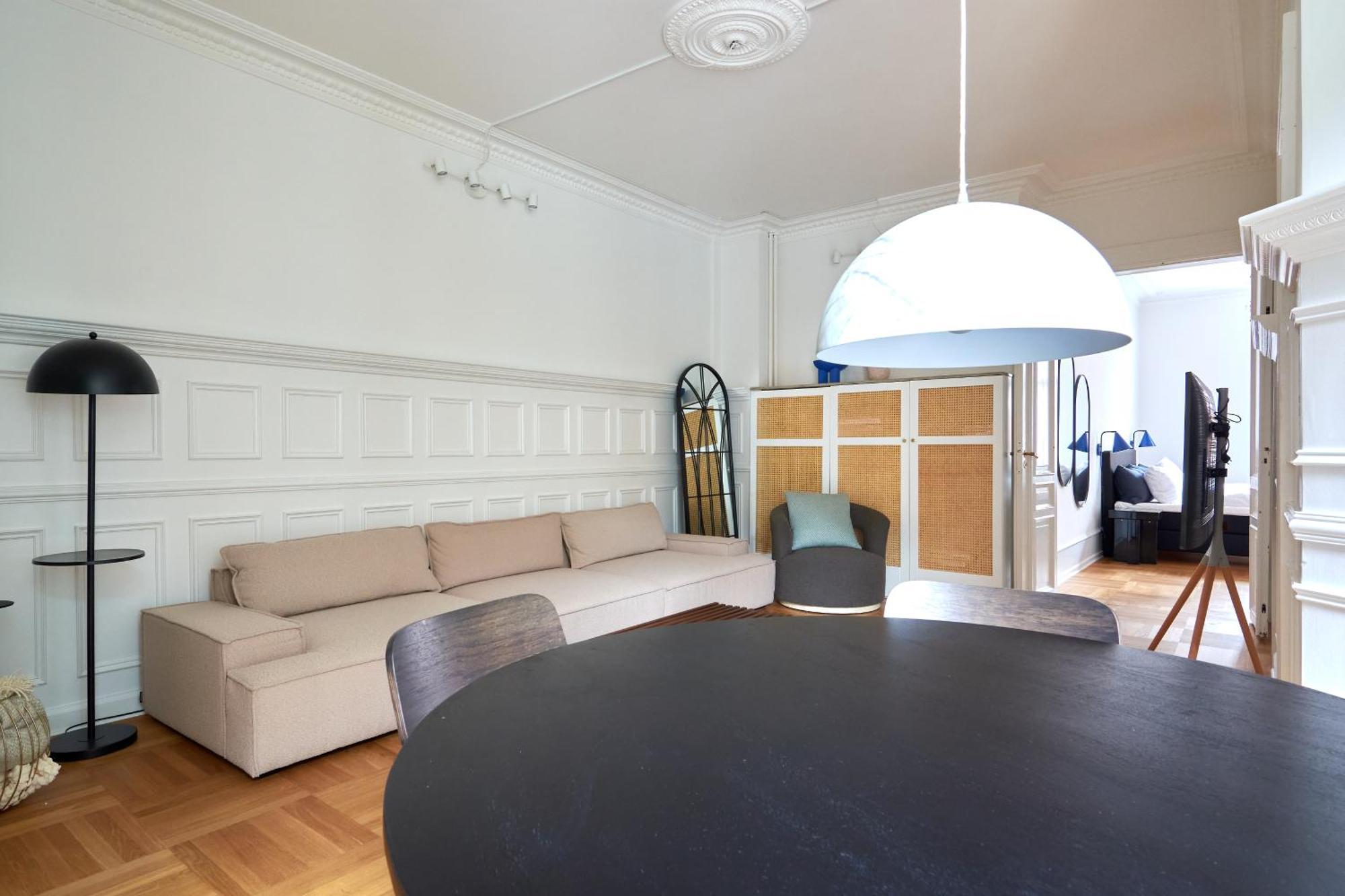 Spacious 3 Bedroom Manor Flat Next To Tivoli โคเปนเฮเกน ภายนอก รูปภาพ